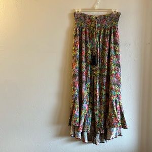 Crepe Floral Boho Skirt. Elastic smocked waist. Size Large.